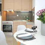 Zen & Geo's #dterra Apartments# Lejlighed