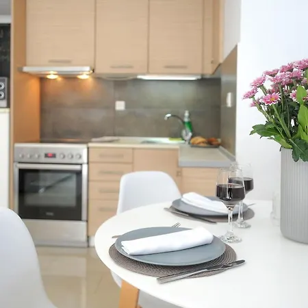 Zen & Geo's Apartment