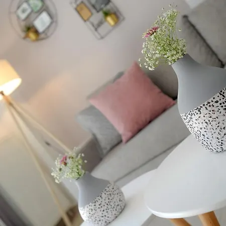 Zen & Geo's #dterra Apartments# Selanik