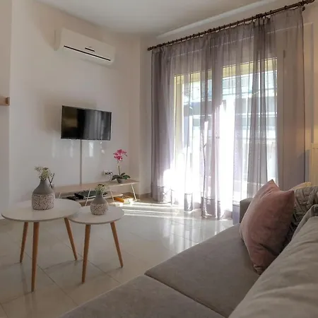 Zen & Geo's #dterra Apartments#